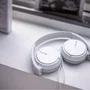 Sony Auriculares MDRZX110APW Blancos con Micrófono, Diadema Circumaural Cerrada, Conexión Alámbrica Jack 3.5 mm Chapado en Oro